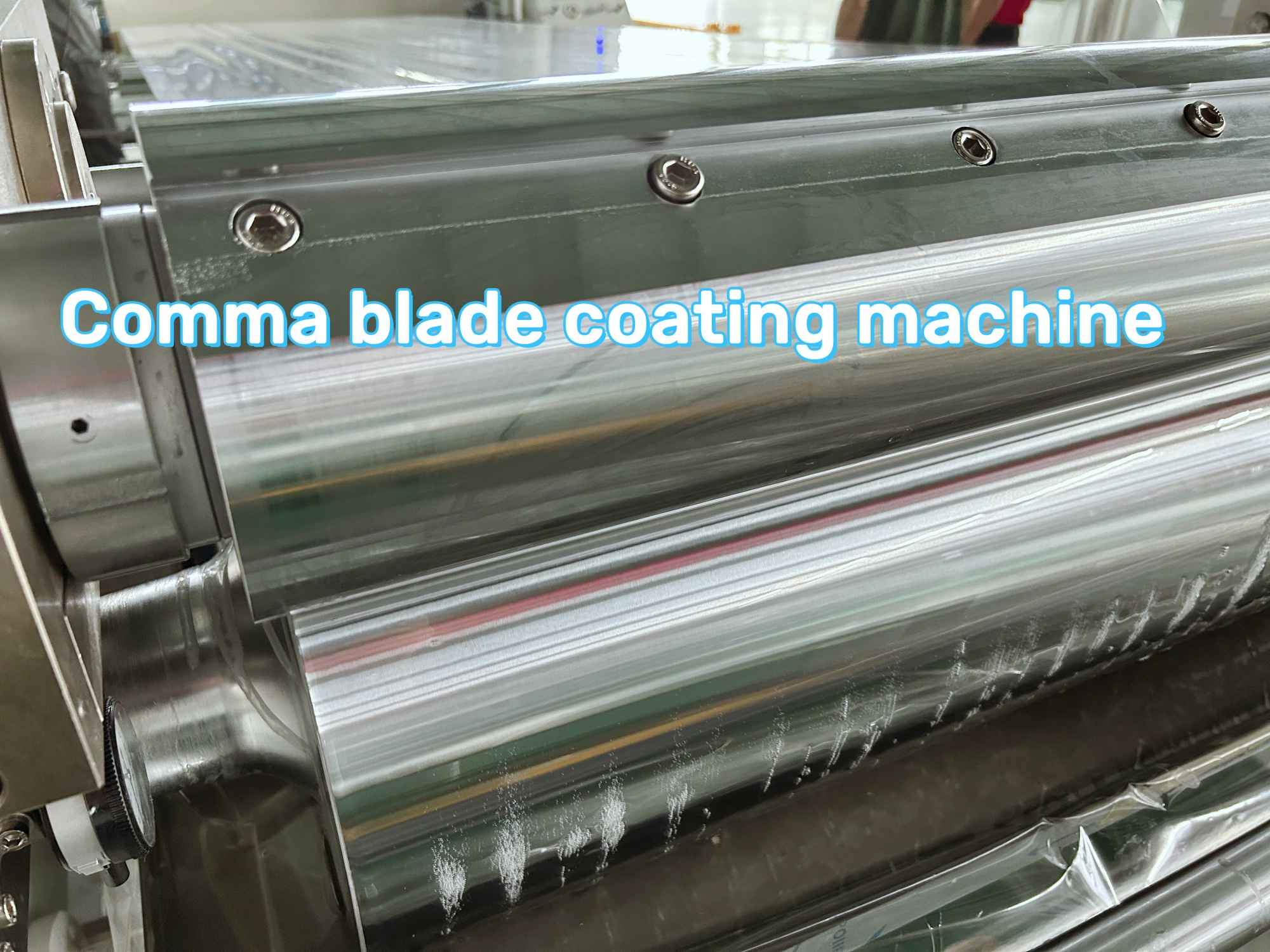 Comma blade coating machine